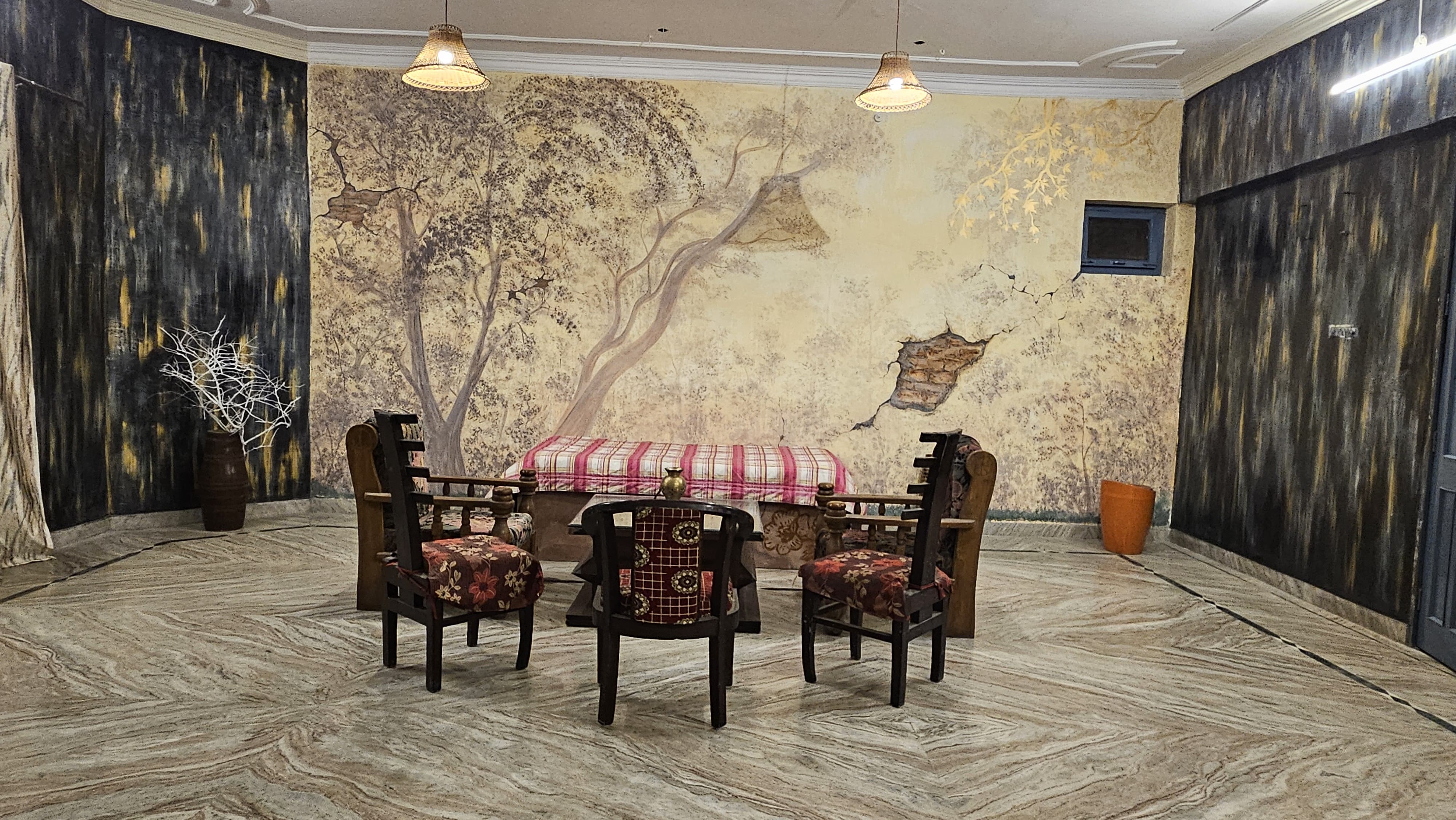 Main gallery