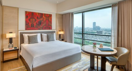 Gateway Ahmedabad, Sindhu Bhavan Road Room Type - Standard Room King Bed City View