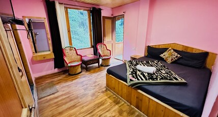 V Cottage Room Type - Deluxe Balcony Room