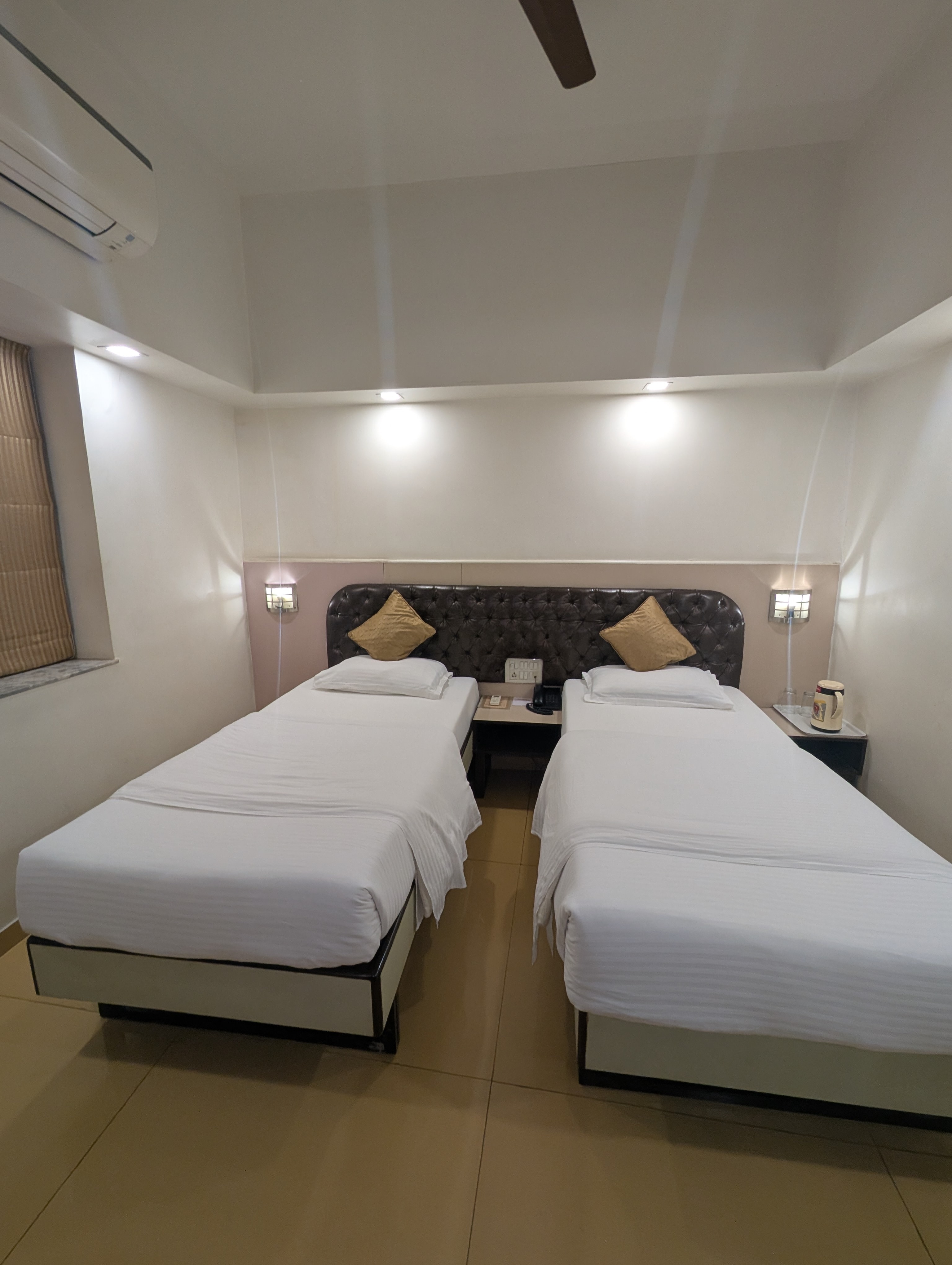 Welcome Hotel Fort - Tap to explore photos