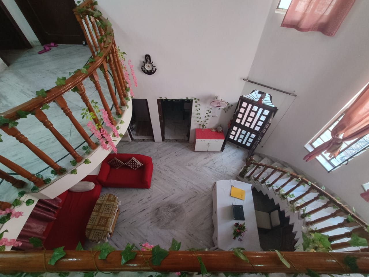 Vibe Villa - Tap to explore photos