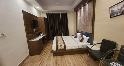 Hotel Mantra - Near Airport (8 mins drive away) Room Type - Super Deluxe Room