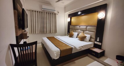 SHREE HOTEL Room Type - Superior AC Room