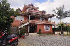 OYO 375 Chef House Resort