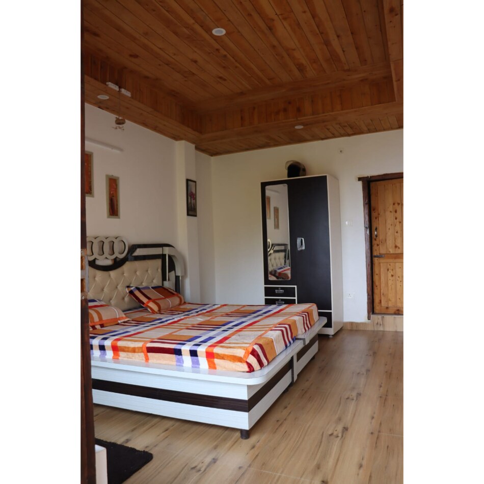 Basil Hills Homestay - Tap to explore photos
