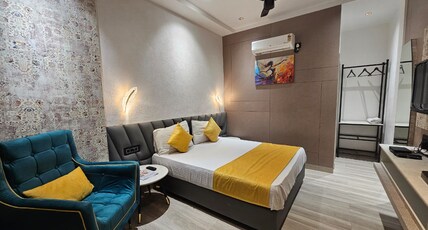 Hotel East Lite Room Type - Deluxe Room