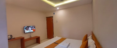 Hotel Kapish International