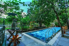 Summit Bougainvillea Tea Resort Kurseong