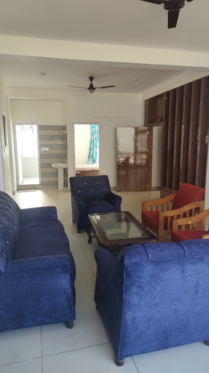 Red Brick Homestay - Tap to explore photos