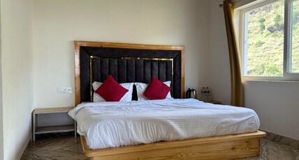 Sukoon By The Valley Room Type - Balcony Deluxe Room