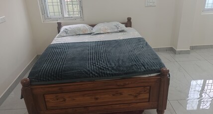 Hotel Rudra Room Type - Deluxe Non AC room 3