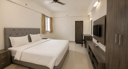 Townhouse Nanded City Formerly Urban Oasis Room Type - Super Deluxe Room