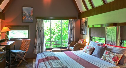 Salmanjori Estate Room Type - QUEEN ROOM WITH BALCONY