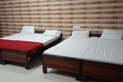 Priyakant zoo sadan Vrindavan Home Stay
