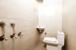 HOTEL THE CORNER HOUSE - A Budget Stay Rooms