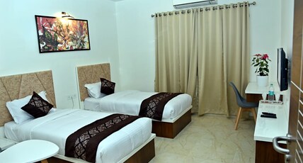 Hotel Grand Ecotel Room Type - Executive Twin Bed Ac Room