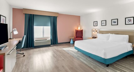 Hilton Garden Inn Lexington Georgetown Room Type - 1KNG MOB HEARING ACC W TUB