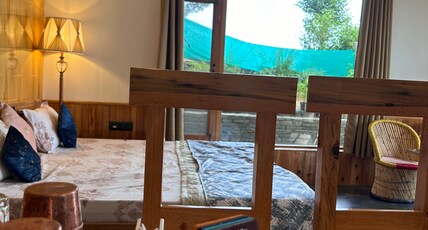 Pine Grey Castle Room Type - Ground Floor- Room 2