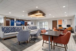 Holiday Inn Express & Suites SAGINAW