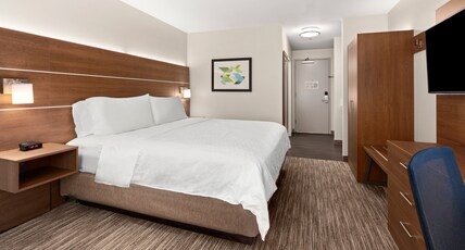 Holiday Inn Express Suites Sumner Room Type - 1 King Standard
