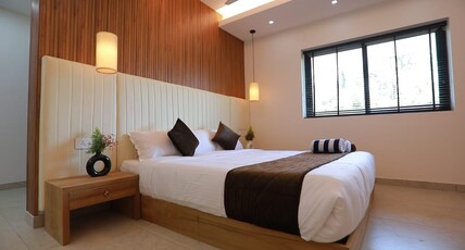 Haven Alleppey Beach Resort | Rooms & Pool Room Type - Premium Room