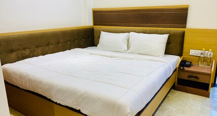 Hotel 777 Room Type - Deluxe Double Room