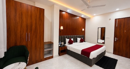 Hotel The Tusk Room Type - Deluxe Room Hotel The Tusk Room Type - Deluxe Room