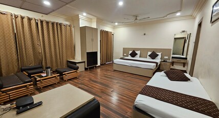 Hotel Padmini International Room Type - Royal Padmini Room