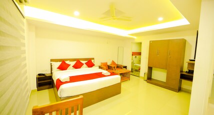Airport Avenue Plaza Room Type - Luxury AC Room