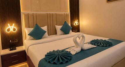 Hotel Prince Diamond Varanasi Room Type - Deluxe Room Hotel Prince Diamond Varanasi Room Type - Deluxe Room