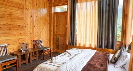 Wooden Cabin Near Jibhi Waterfall Cozy Gateway Room Type - Bedroom 1