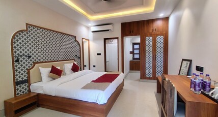 MVT Guesthouse & Restaurant Room Type - Deluxe Queen