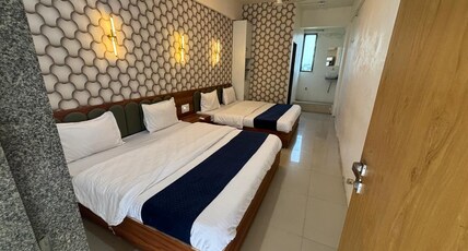 HOTEL PALATE ROOMS Room Type - Bedroom 203