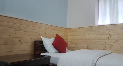 Takdah Heritage Bungalow No 10 Room Type - Bedroom 3