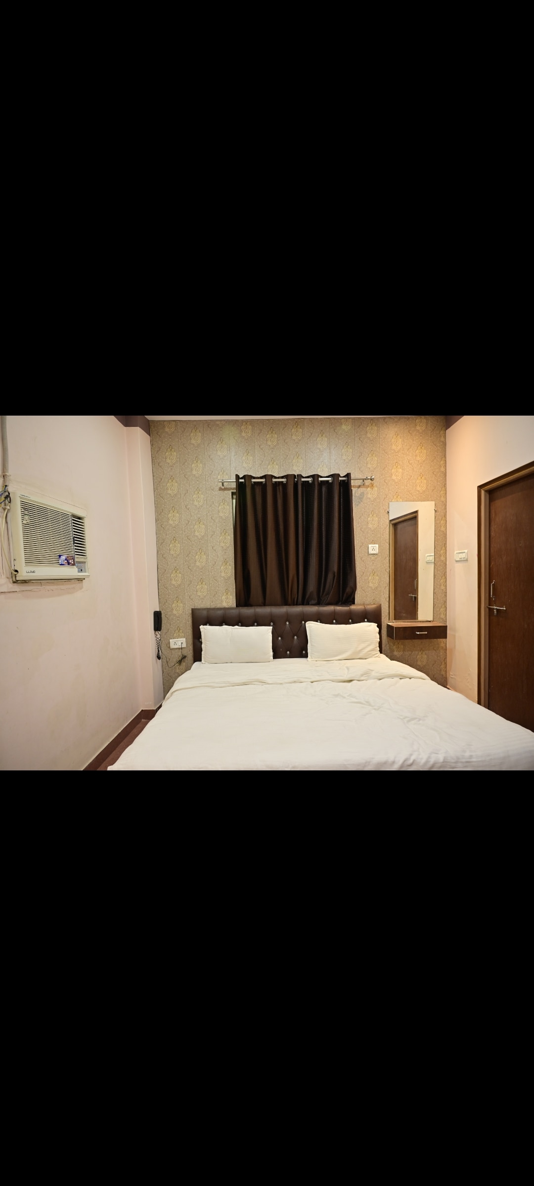 Kanti guest house - Tap to explore photos