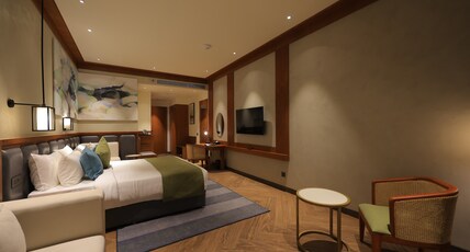 Wyndham Garden Room Type - 1 King Bed, Executive