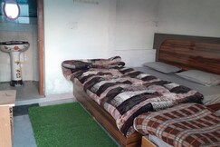 Hilltophomestay Sari Chopta