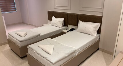 SWARN HOTEL Room Type - DOUBLE TWIN BEDS - 2 Beds
