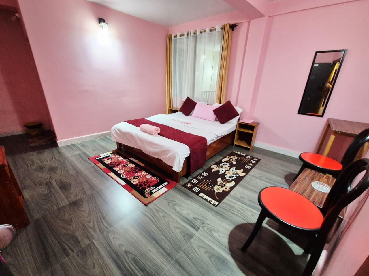 Rose Ville Homestay - Tap to explore photos