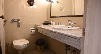Hotel Yuvraj Palace Room Type - Standard Room