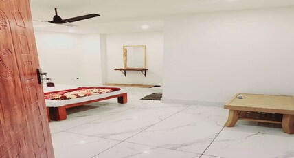 Minnal Residency Thirunallar Room Type - Deluxe Room NON AC