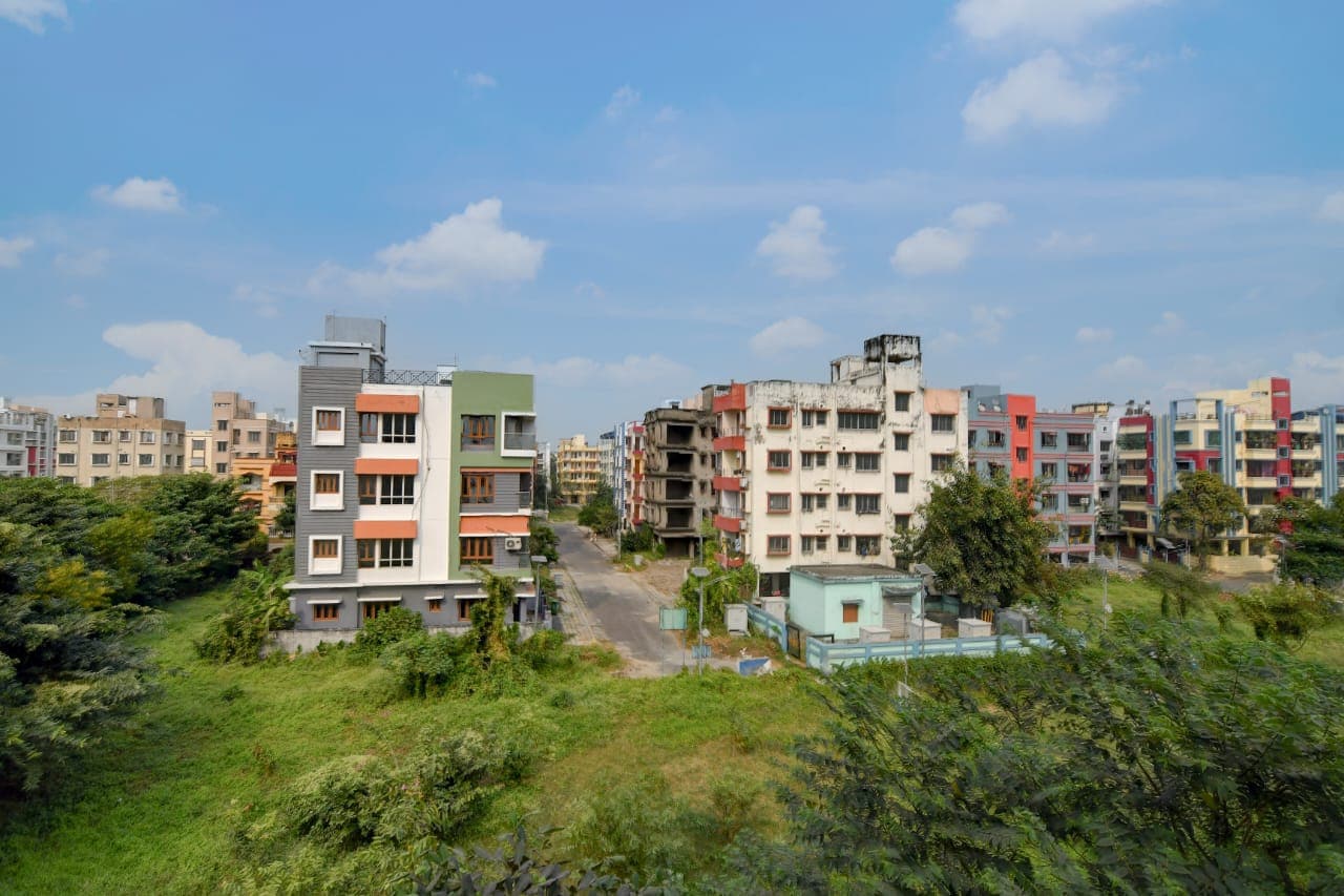 Avinaba Inn - Tap to explore photos