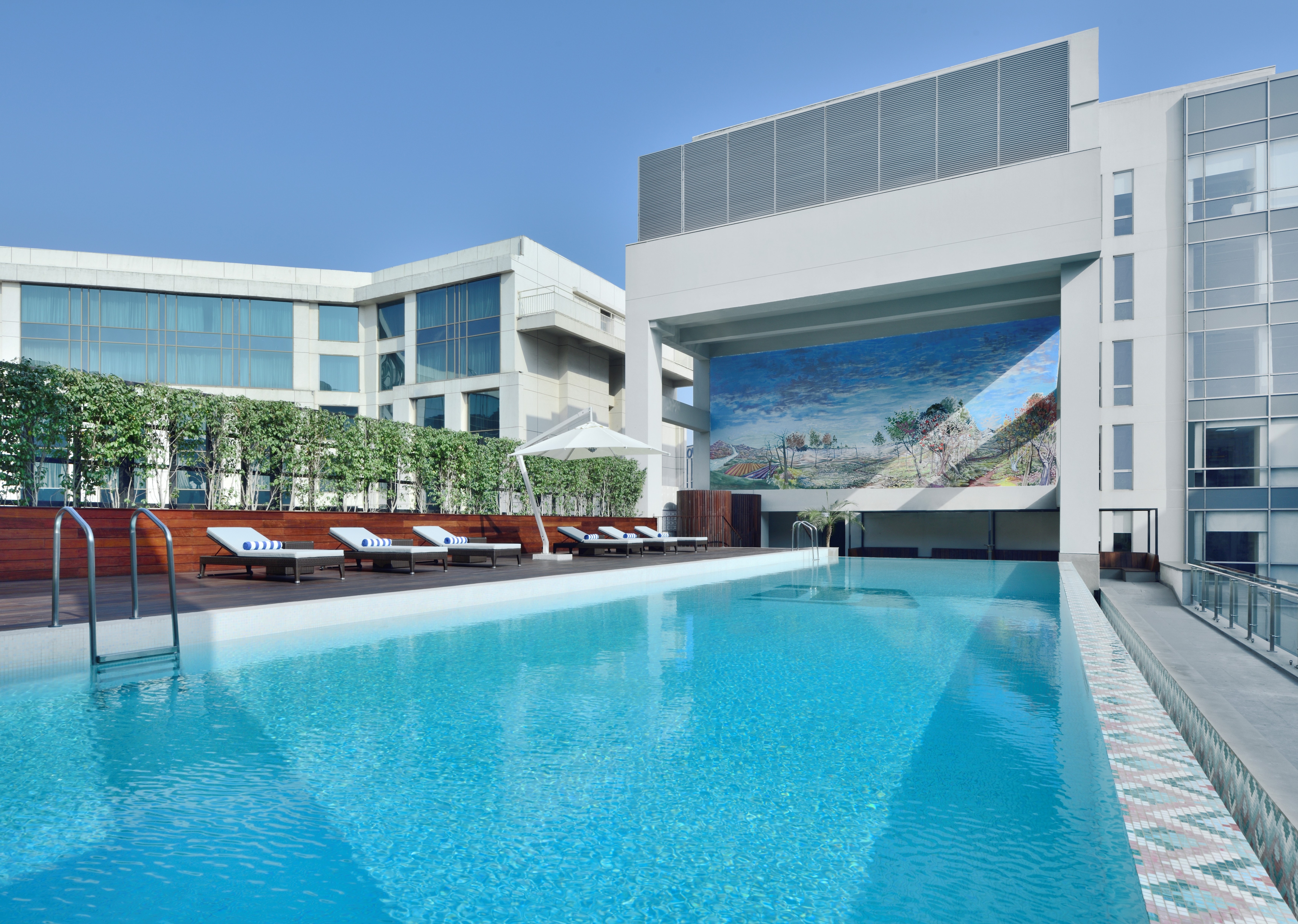 Aloft by Marriott New Delhi Aerocity - Tap to explore photos
