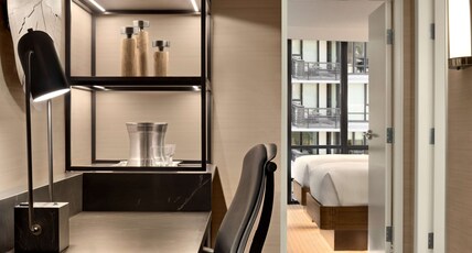 Hilton Vancouver Airport Room Type - 2 DOUBLE BEDS JUNIOR SUITE