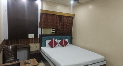 Shivay Guest house Room Type - AC Room