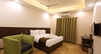 The Ventura Grand Hotel Room Type - Deluxe Room