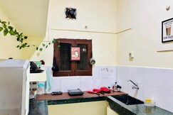 De Kashish Cozy 1BHK Stay