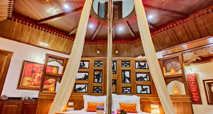 Vatsyayana Resorts Room Type - Chaturbhuj Lavanya with Indoor Jacuzzi