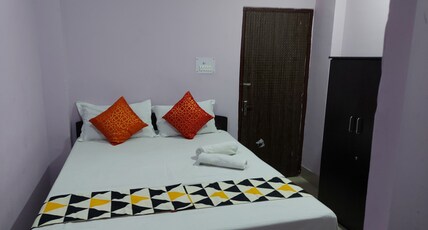 RAISON HOTEL Room Type - Standard (Non AC Room)