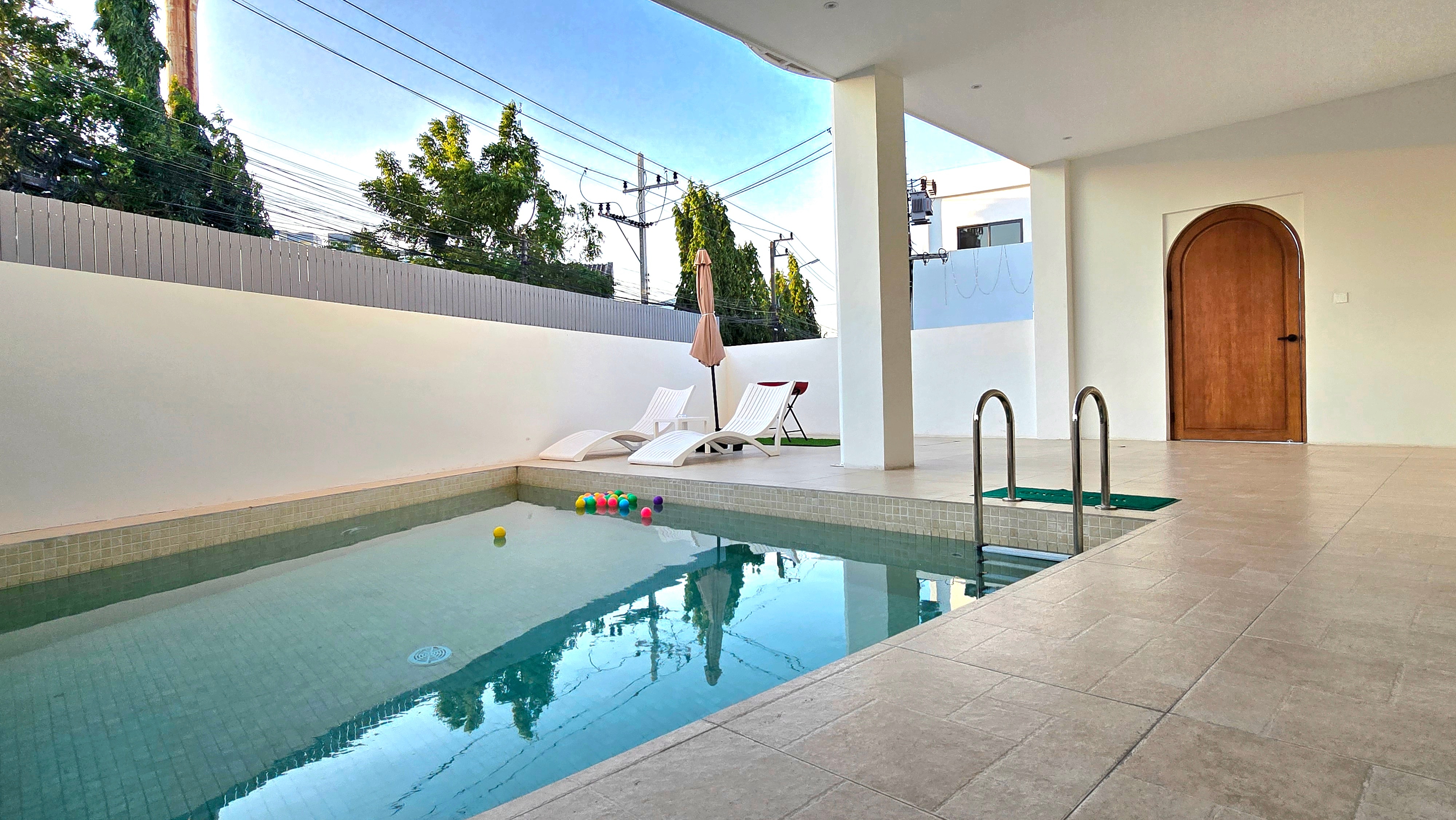 Quint Pool Villas - Tap to explore photos